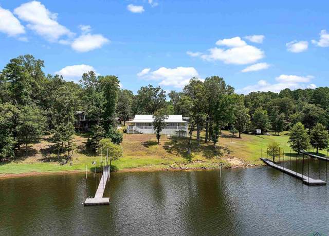 Property at 151 Morse Ln, Jefferson, TX 75657, 5 beds, 5.5 baths
