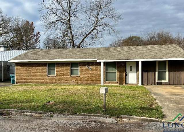 Property at 609 Austin St, Carthage, TX 75633, 3 beds, 2 baths