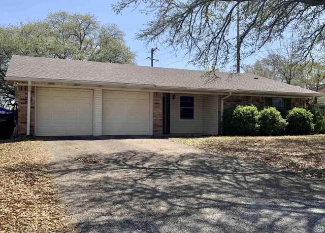 Property at 402 Norcross St, Longview, TX 75604, 3 beds, 2 baths