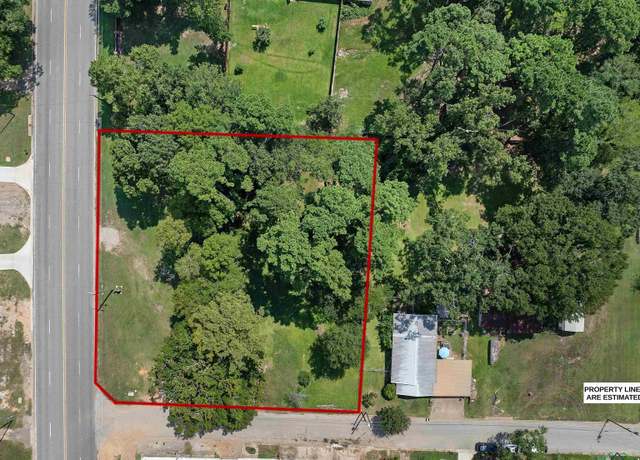 Property at 105 Watlington St, Center, TX 75935