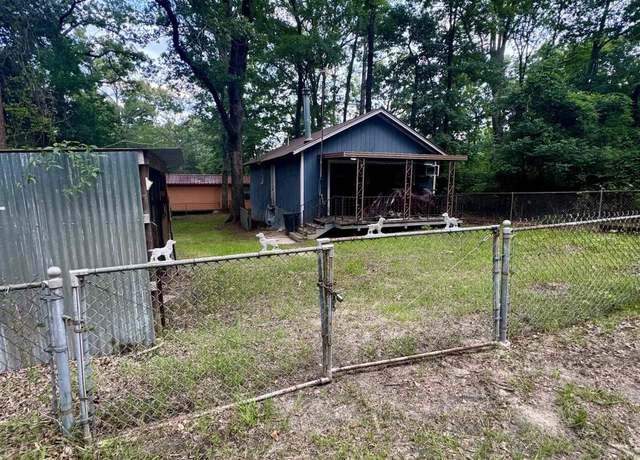 Property at 371 Cumberland Rd, Jefferson, TX 75657, 2 beds, 1 bath