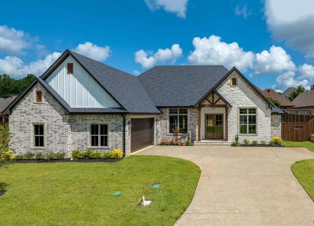 Property at 2105 Nueces Trl, Longview, TX 75604, 4 beds, 3 baths