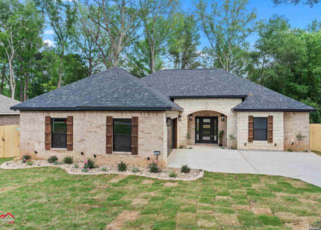 Property at 208 Belmont, Marshall, TX 75672, 4 beds, 2 baths