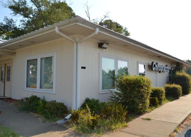 Property at 112 Lee St, Gladewater, TX 75647, 1 bath