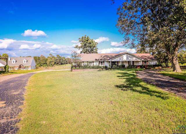 Property at 2000 State Hwy 149, Carthage, TX 75633, 3 beds, 3 baths