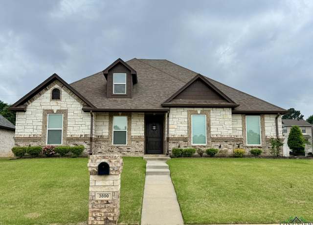 Property at 3800 Suren Way, Longview, TX 75604, 4 beds, 2 baths