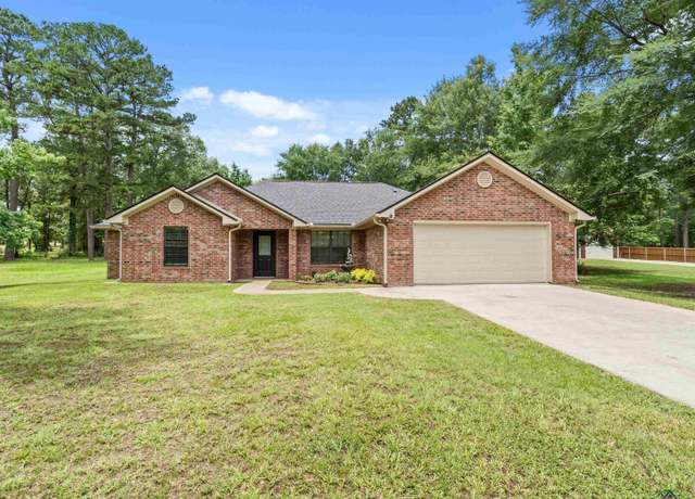 Property at 2015 W Lake Dr, Gladewater, TX 75647, 3 beds, 2 baths