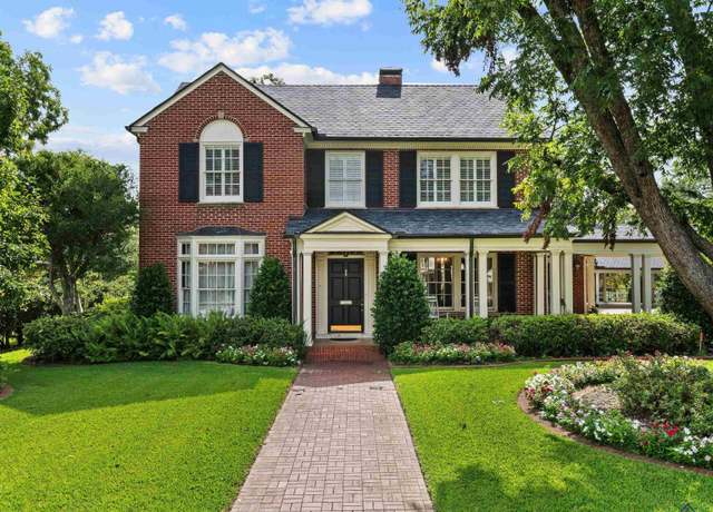 Property at 905 S Main St, Henderson, TX 75654, 5 beds, 3 baths