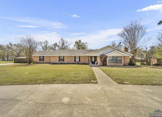 Property at 148 Glendon St, Gladewater, TX 75647, 3 beds, 3 baths