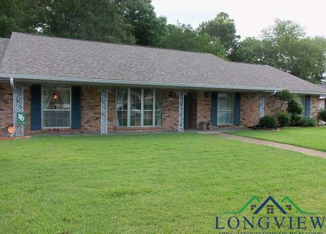 Property at 118 Inwood Cir, Kilgore, TX 75662, 3 beds, 2 baths