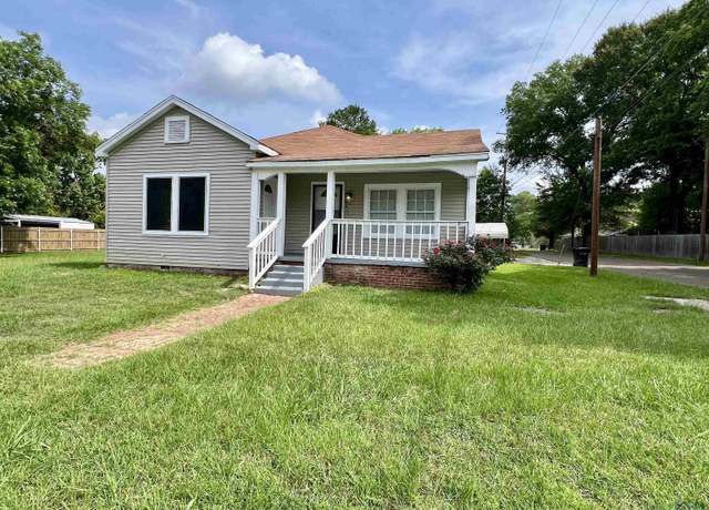 Property at 1411 E Timpson St, Longview, TX 75601, 3 beds, 2 baths