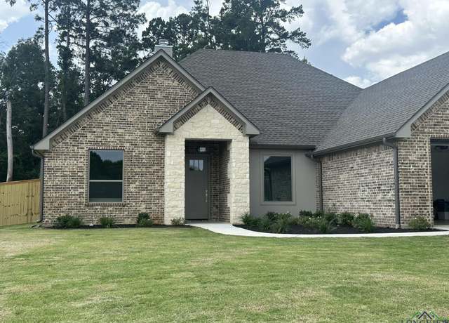 Property at 325 Saddle Brook Dr, Hallsville, TX 75650, 4 beds, 3 baths