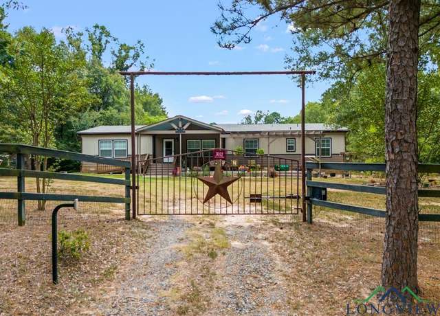 Property at 3012 Elysian Fields Ave, Marshall, TX 75672, 4 beds, 2 baths