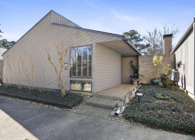 Property at 17 Bramlette Pl, Longview, TX 75601, 3 beds, 3 baths