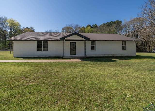 Property at 2318 Page Rd, Longview, TX 75601, 4 beds, 2 baths