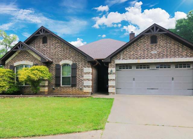 Property at 3708 Pine Tree Rd, Longview, TX 75604, 4 beds, 2 baths