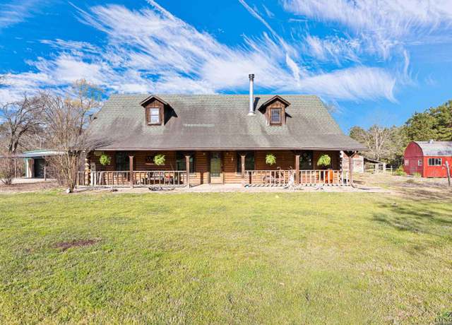 Property at 13745 N Cr 173, Kilgore, TX 75662, 3 beds, 2.5 baths