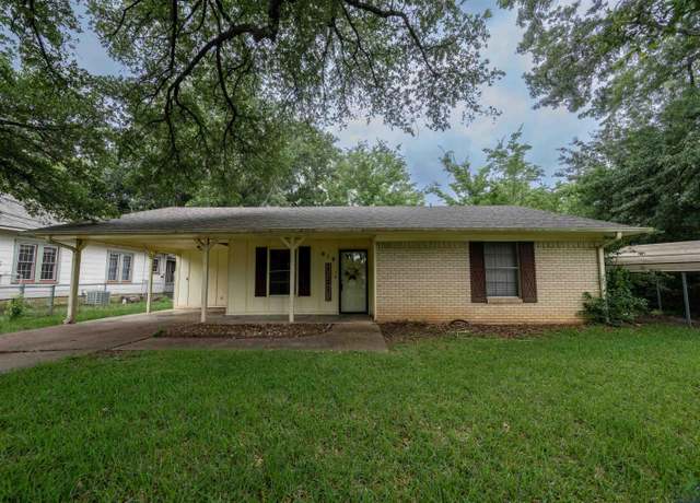 Property at 819 Carlisle Dr, Kilgore, TX 75662, 2 beds, 2 baths