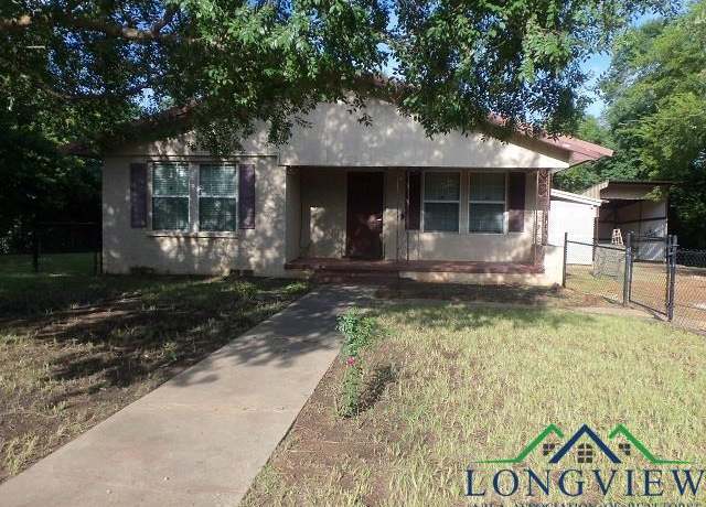 Property at 3302 Forrest St, Kilgore, TX 75662, 3 beds, 2 baths