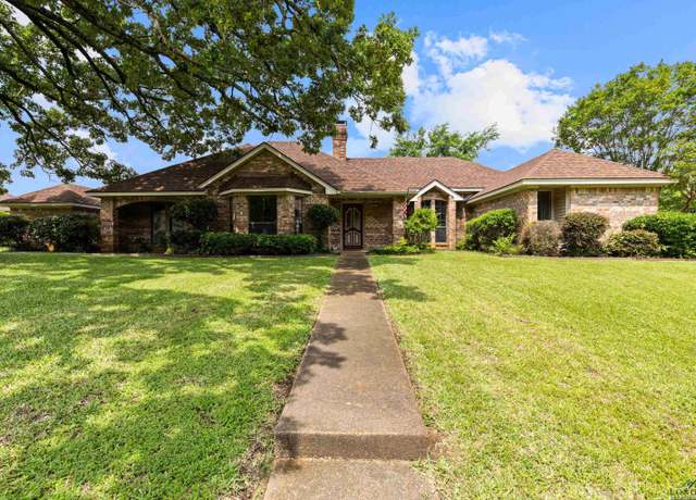 Property at 1307 Spring Tree Ln, Kilgore, TX 75662, 3 beds, 2.5 baths