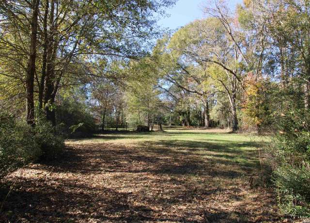 Property at 2325 Bates St, Longview, TX 75602