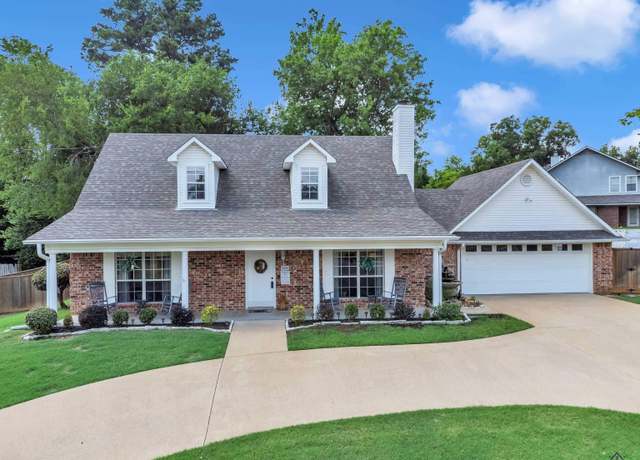 Property at 2505 W Gay Ave, Gladewater, TX 75647, 3 beds, 2.5 baths