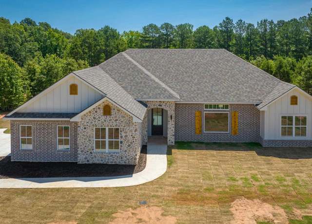 Property at 125 Cr 387d, Henderson, TX 75654, 3 beds, 2 baths