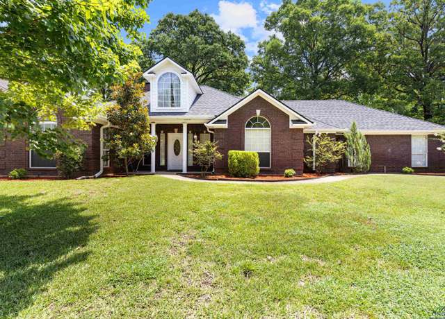 Property at 1410 Nottingham Dr, White Oak, TX 75693, 4 beds, 2.5 baths