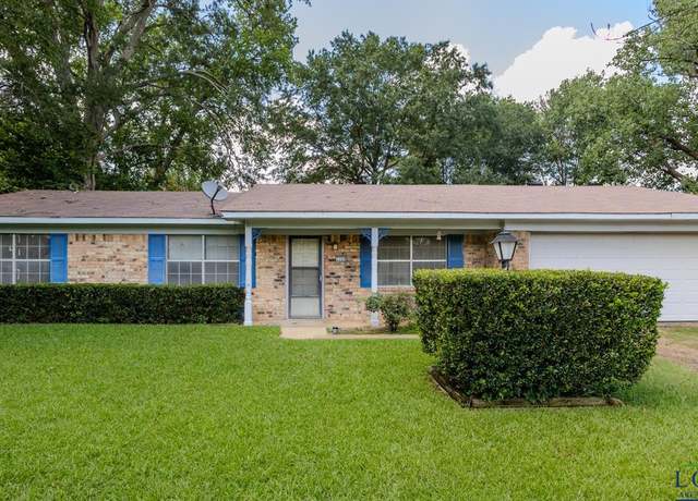 Property at 2204 E Harold St, Gladewater, TX 75647, 3 beds, 2 baths