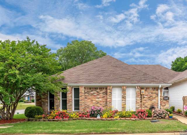 Property at 909 Towne Lake Dr, Longview, TX 75601, 2 beds, 2 baths