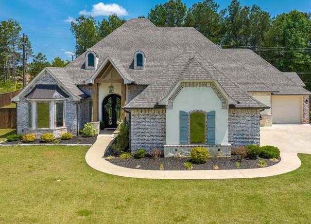 Property at 110 Lilly Lue Ln, Longview, TX 75605, 4 beds, 3.5 baths