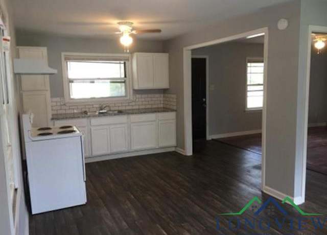 Property at 1108 Raney Dr, Longview, TX 75602, 3 beds, 1.5 baths