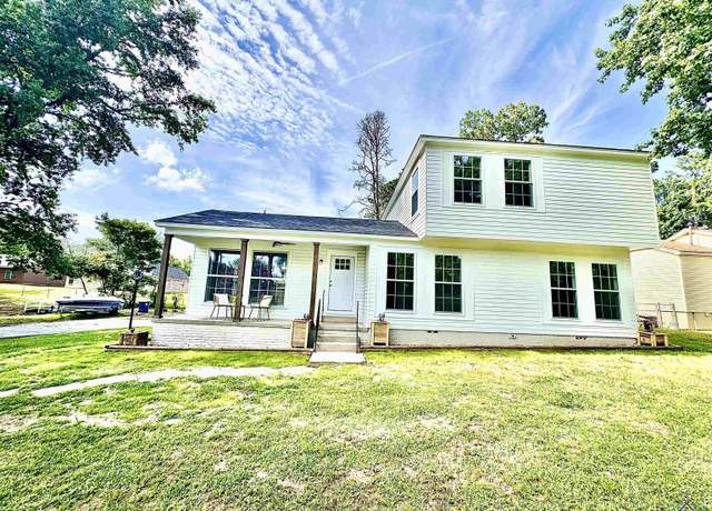 Property at 3 Buena Vista Dr, Marshall, TX 75670, 4 beds, 4 baths