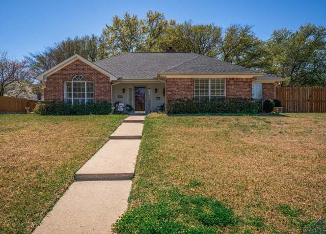 Property at 1124 Sequoia Crk, Kilgore, TX 75662, 3 beds, 2 baths