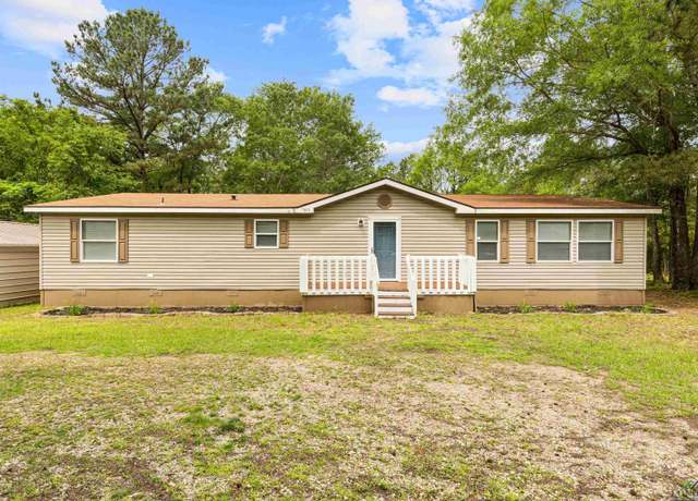 Property at 780 Old Hwy 31, Kilgore, TX 75662, 3 beds, 2 baths