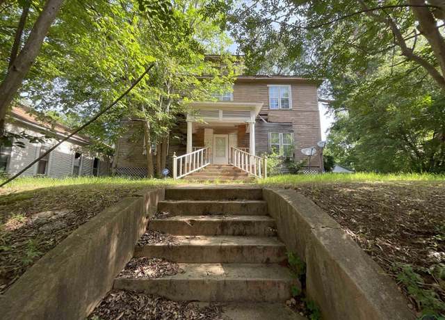 Property at 507 E Houston St, Marshall, TX 75670, 7 beds, 3 baths