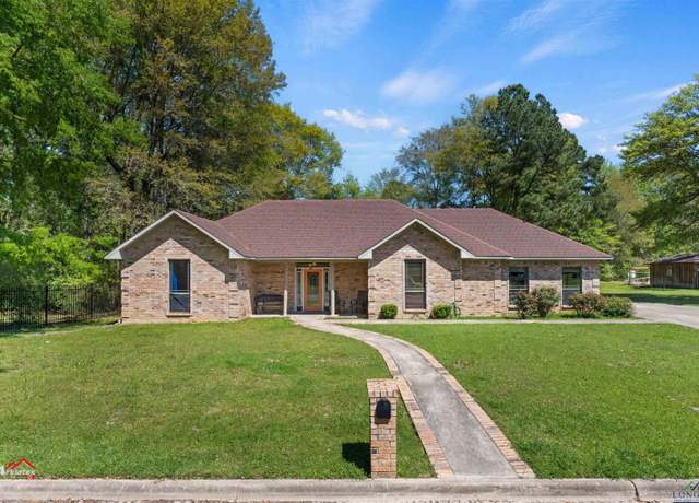 Property at 505 Magnolia Dr, Jefferson, TX 75657, 3 beds, 2 baths