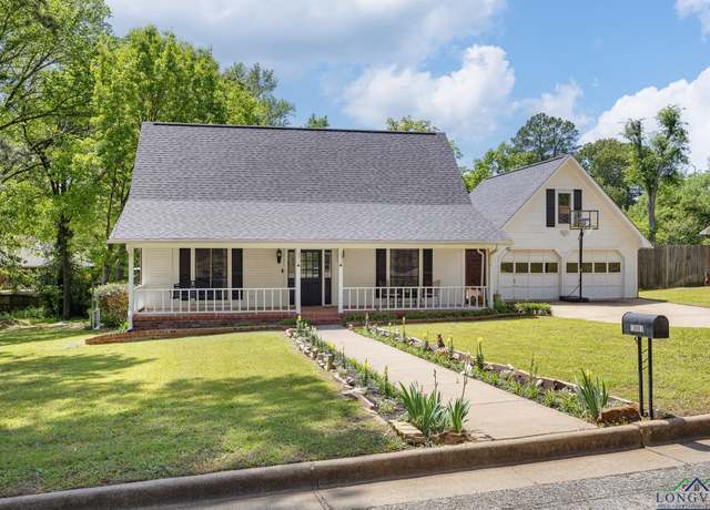 Property at 10887 Knollwood Dr, Tyler, TX 75703, 3 beds, 2.5 baths