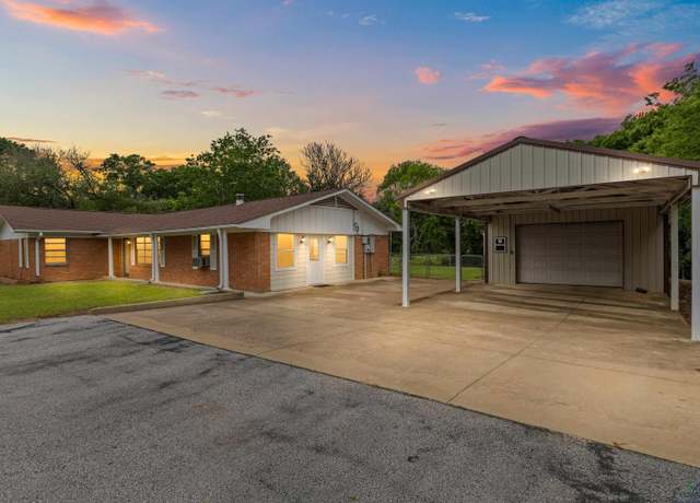 Property at 10870 S Main St, Overton, TX 75684, 4 beds, 3 baths