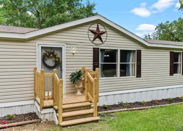 Property at 10846 Hwy 43, Tatum, TX 75691, 4 beds, 2 baths