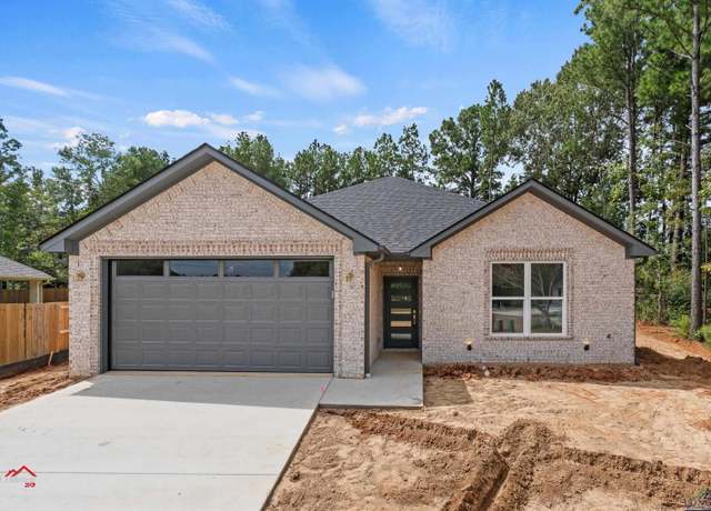 Property at 1502 Remington Ct, Kilgore, TX 75662, 4 beds, 2 baths