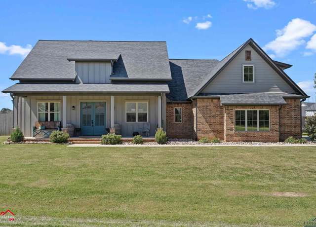 Property at 189 Central School Rd, Hallsville, TX 75650, 4 beds, 2.5 baths