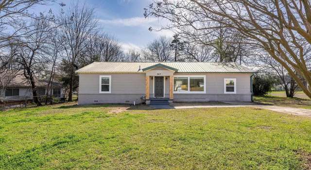 Photo of 207 W Houston, Daingerfield, TX 75638