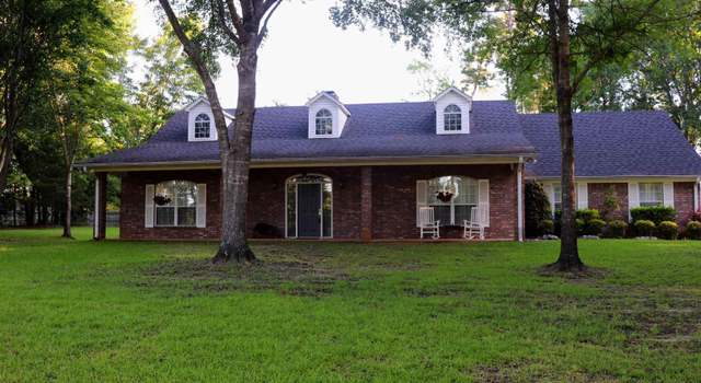 Photo of 136 Pine Island Dr, Marshall, TX 75672