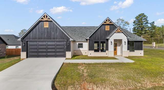 Photo of 101 Queens Ct, Marshall, TX 75672
