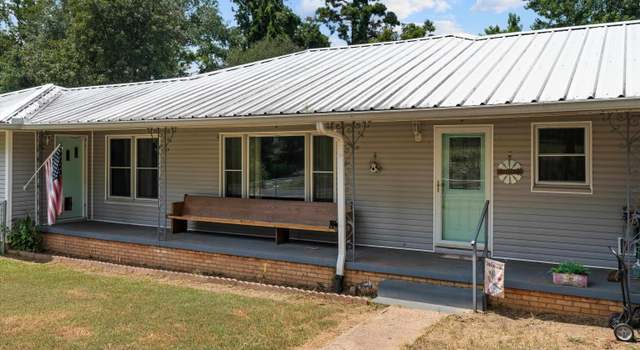 Photo of 11070 Main St, Overton, TX 75684