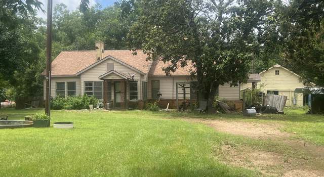 Photo of 25033 Country Club Rd, Gladewater, TX 75647