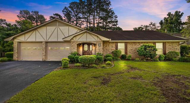 Photo of 8 Honeysuckle Ln, Longview, TX 75605