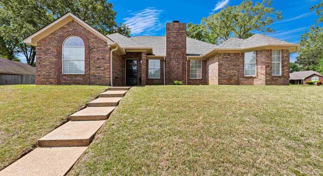 Photo of 1100 Kensington Ct, Longview, TX 75605