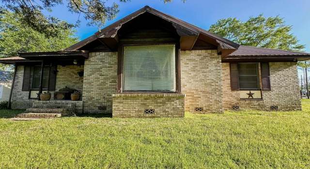 Photo of 527 W College St, Carthage, TX 75633